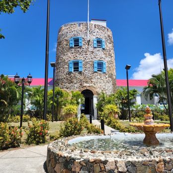 Grocery delivery and private transportation in St. Thomas